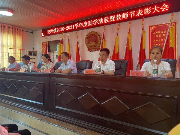 湖南蓝伯化工有限责任公司,优质活性石灰,电石,机制砂,砾石,湖南蓝伯化工有限责任公司 湖南蓝伯化工有限责任公司,优质活性石灰,电石,机制砂,砾石,湖南蓝伯化工有限责任公司