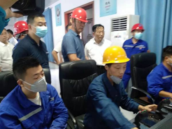 湖南蓝伯化工有限责任公司,优质活性石灰,电石,机制砂,砾石，湖南蓝伯化工有限责任公司