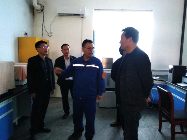 湖南蓝伯化工有限责任公司,优质活性石灰,电石,机制砂,湖南蓝伯化工有限责任公司