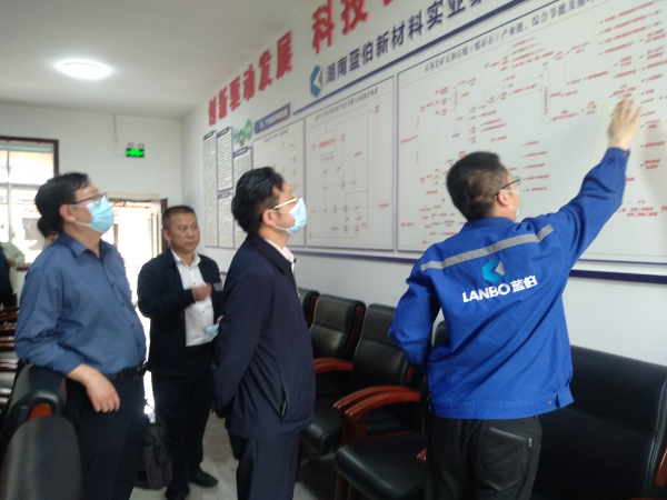 湖南蓝伯化工有限责任公司,优质活性石灰,电石,机制砂,湖南蓝伯化工有限责任公司 湖南蓝伯化工有限责任公司,优质活性石灰,电石,机制砂,湖南蓝伯化工有限责任公司